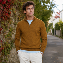 Maglione uomo kaki a mezza zip con collo alto e polsini a coste