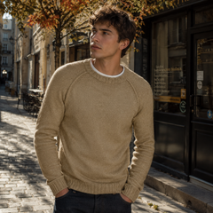Maglione uomo kaki a girocollo con maniche raglan e fondo a costine