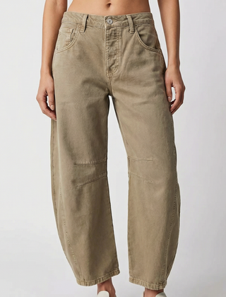 Pantaloni donna beige barrel leg con cuciture sagomate al ginocchio e orlo alla caviglia