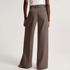 Retro dei pantaloni tortora con doppia tasca profilata e linea dritta