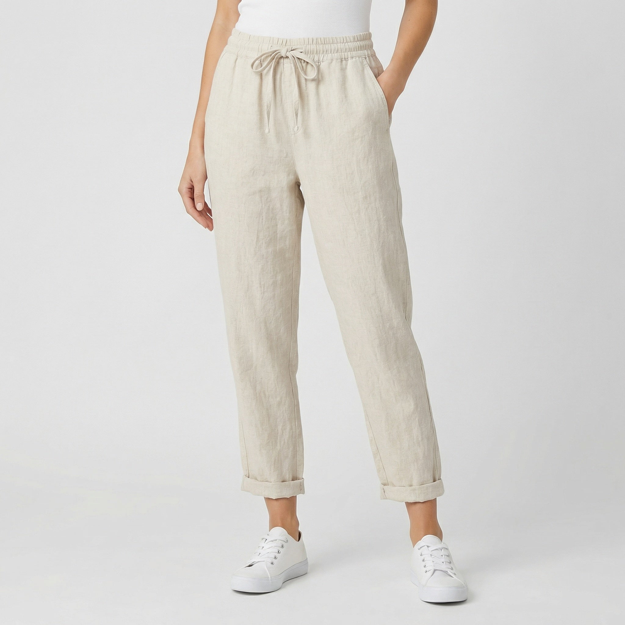 Pantaloni donna beige con coulisse in vita e fondo risvoltato alla caviglia