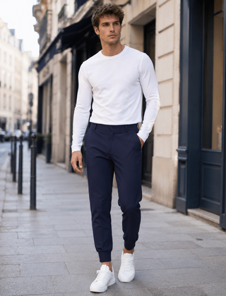 Pantaloni jogger uomo blu navy con tasche laterali e fondo a costine