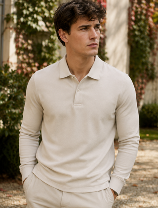 Polo uomo beige a manica lunga con bordo inferiore a coste