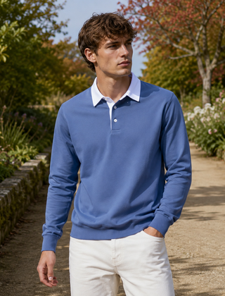 Polo uomo blu medio a manica lunga con colletto bianco e bottoni chiari