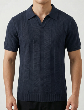 Polo uomo blu navy maniche corte, scollo a V con collo aperto e lavorazione a rilievo
