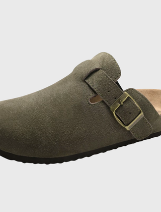 Sabot donna verde oliva con fibbia anticata e fondo nero flessibile