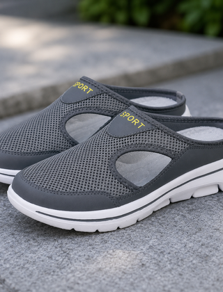Sabot uomo grigio scuro traforati con scritta SPORT gialla e suola bianca