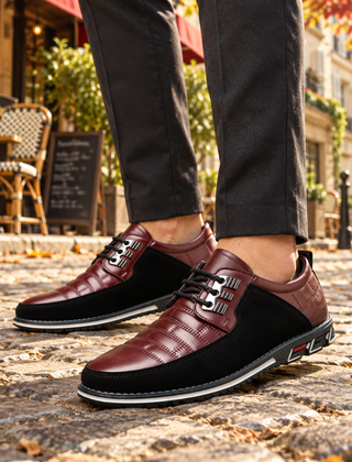 Scarpe uomo marrone scuro con inserti neri, lacci e suola bianca e nera