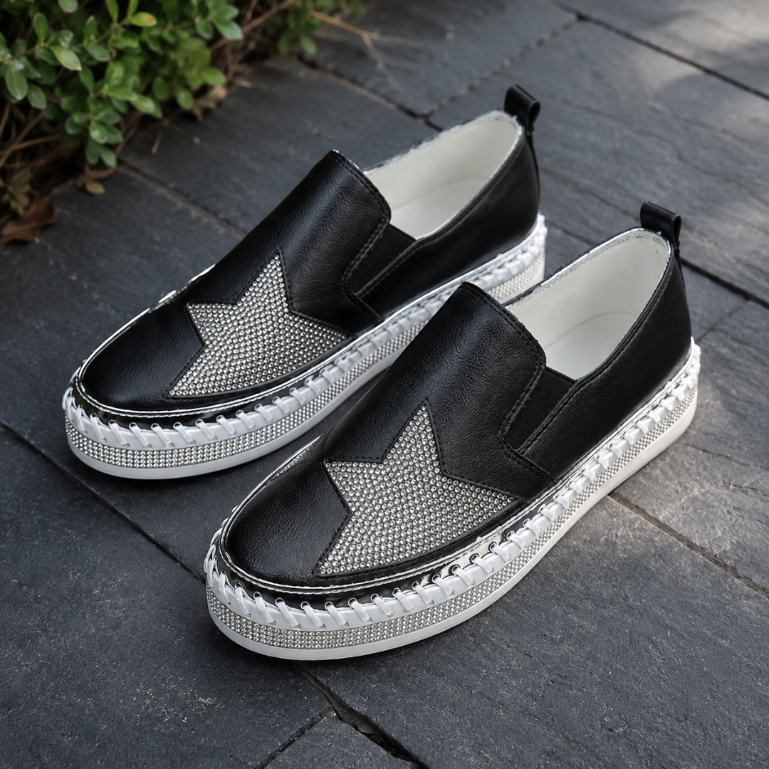Sneakers slip-on donna nere con stella di strass e suola platform bianca