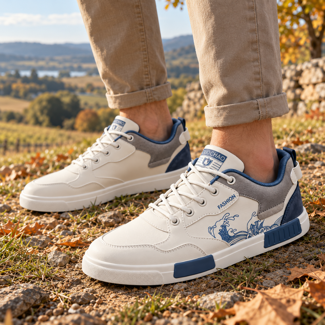 Sneakers uomo bianche stringate con stampa a onde sul lato esterno