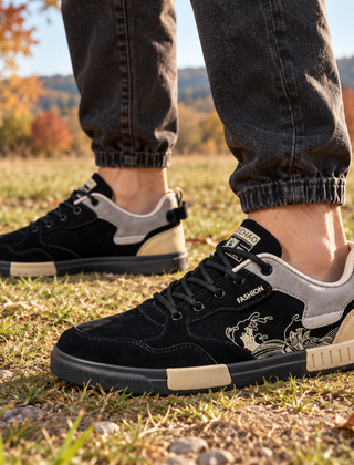 Sneakers uomo nere con inserti grigi e beige e stampa a onde