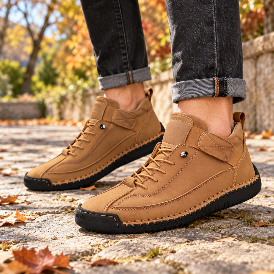 Sneakers uomo kaki con lacci in tinta e bordo suola nero cucito