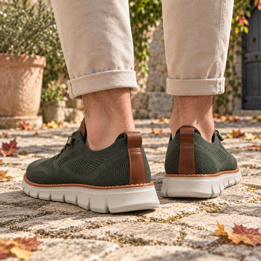 Retro delle sneakers uomo verdi con linguetta posteriore marrone a contrasto