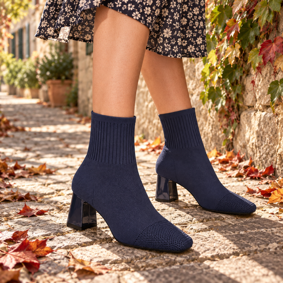 Stivaletti donna blu navy a calza con bordo a coste sopra la caviglia