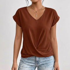 T-shirt donna marrone con scollo a V profondo e nodo morbido sul davanti