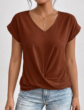 T-shirt donna marrone con scollo a V profondo e nodo morbido sul davanti