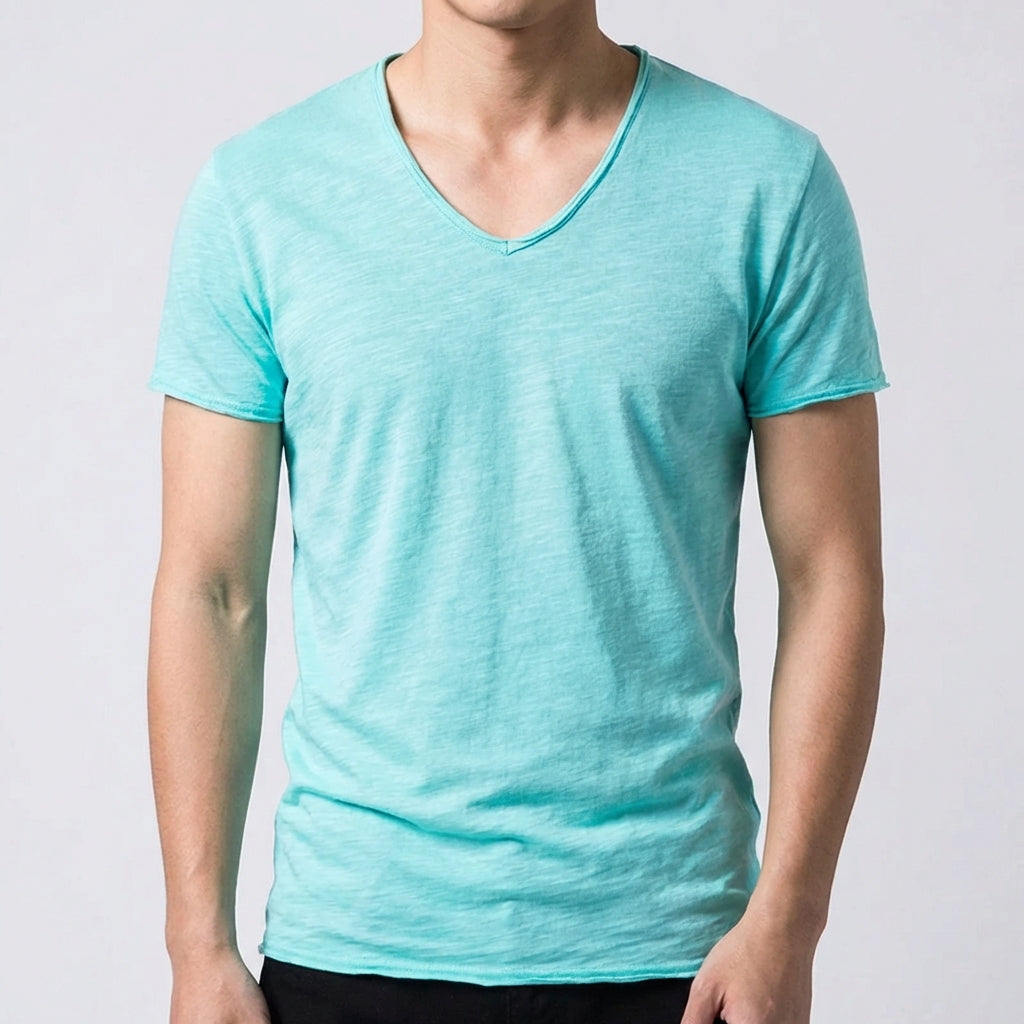 T-shirt uomo turchese chiaro con scollo a V e maniche corte leggere
